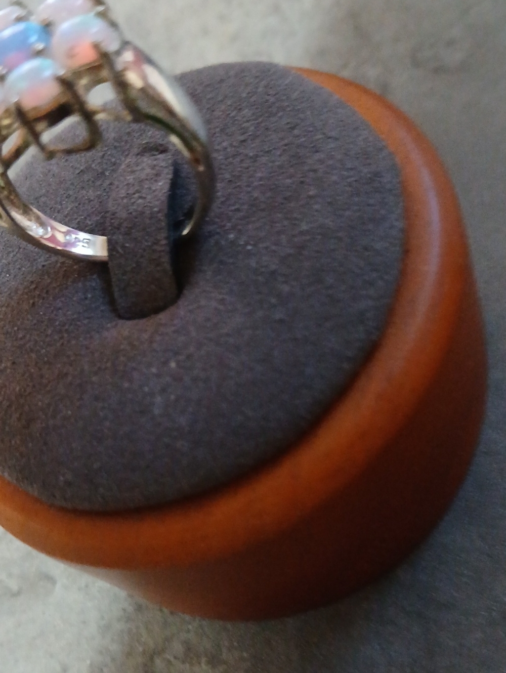 Stunning and Unique Opal in 925 Silver, Size 8 Flower Ring - Picture 4 of 10